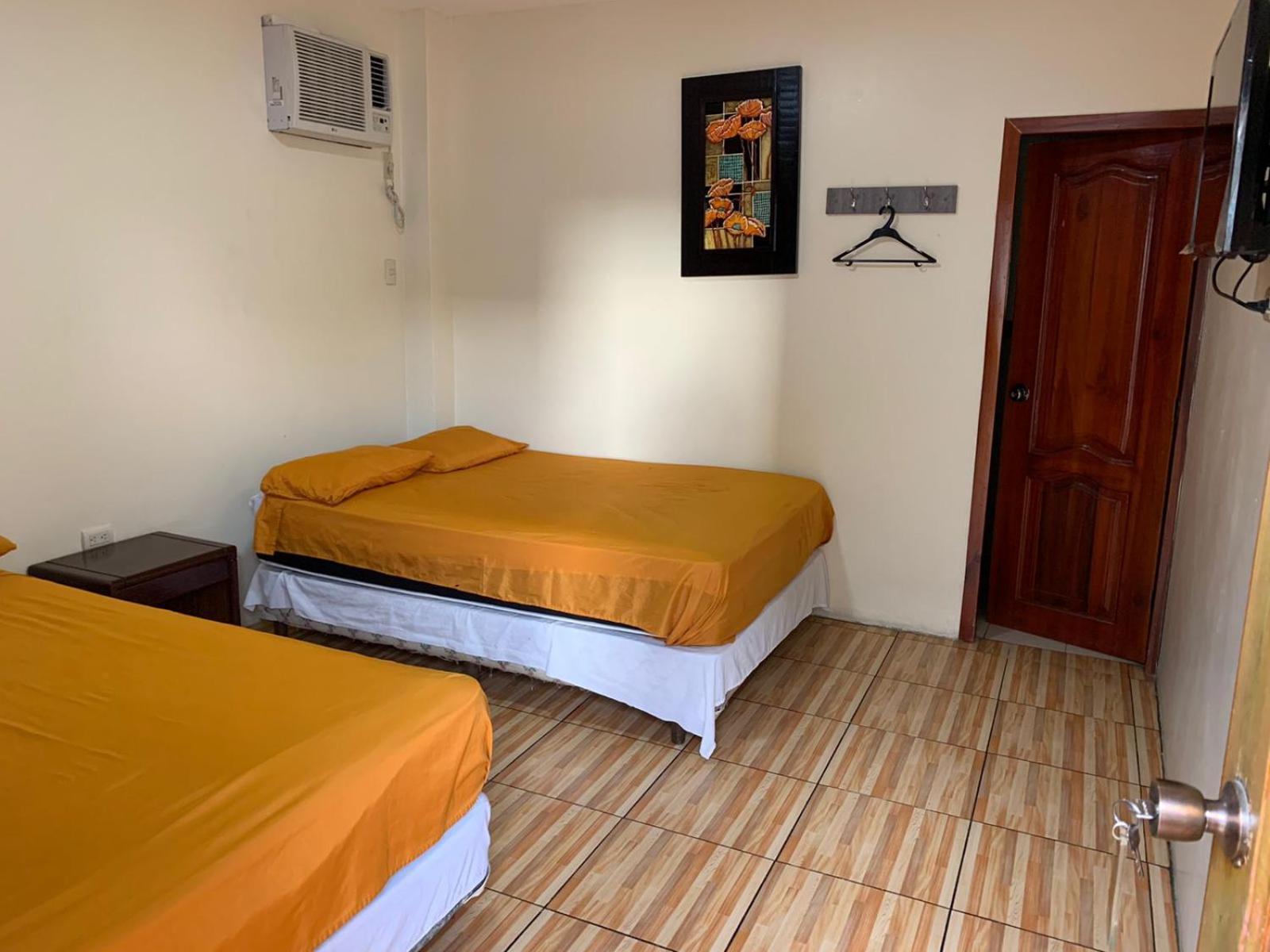 Hostal Las Velas Hotell Manta Eksteriør bilde
